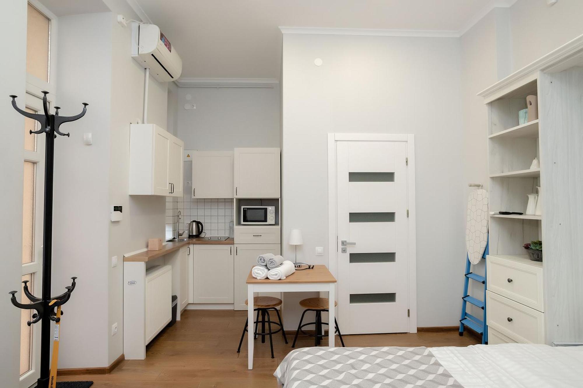 Del Rey Comfort Apartman Lviv Kültér fotó